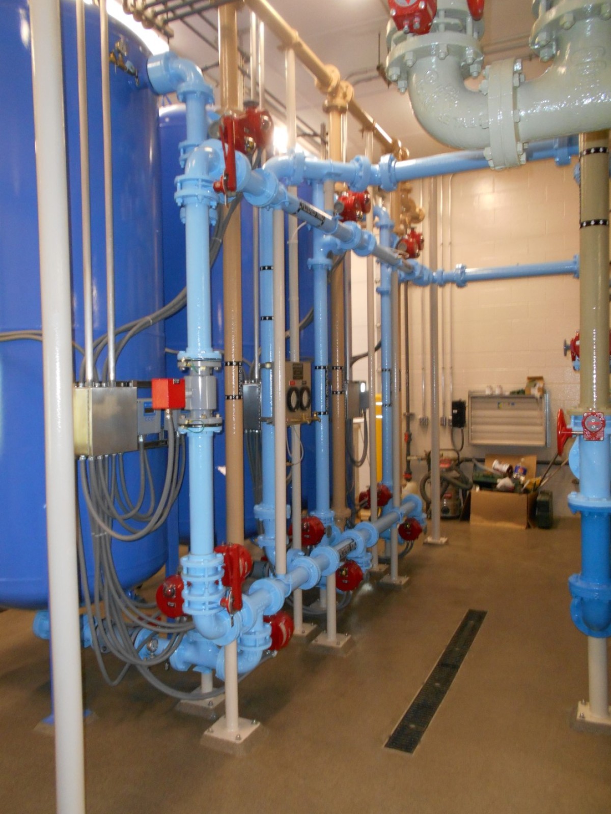 An ion exchange system for PFAS removal from water